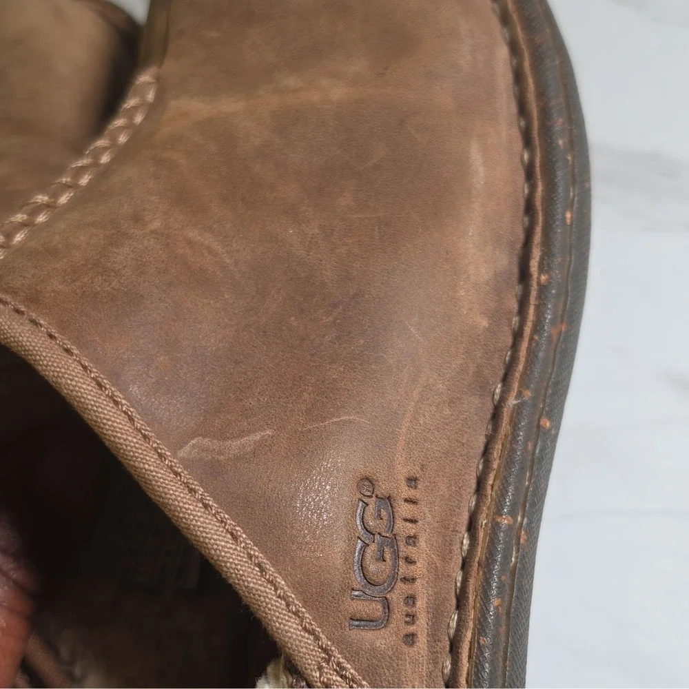 UGG Australia Men's Brown Leather Slip-On Sheepskin Slippers US 9